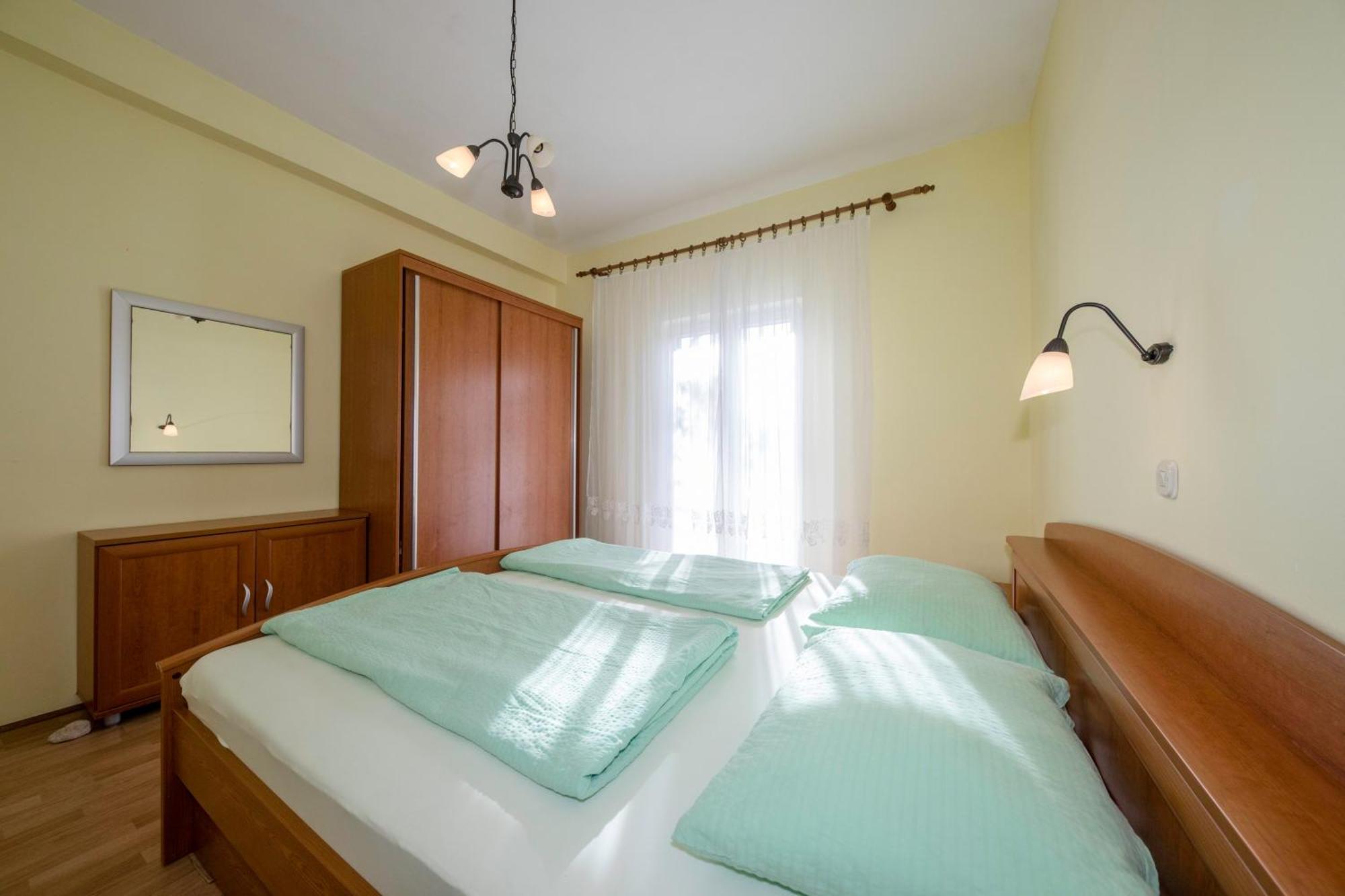 Apartments By The Sea Supetarska Draga - Donja, Rab - 11769 Cameră foto